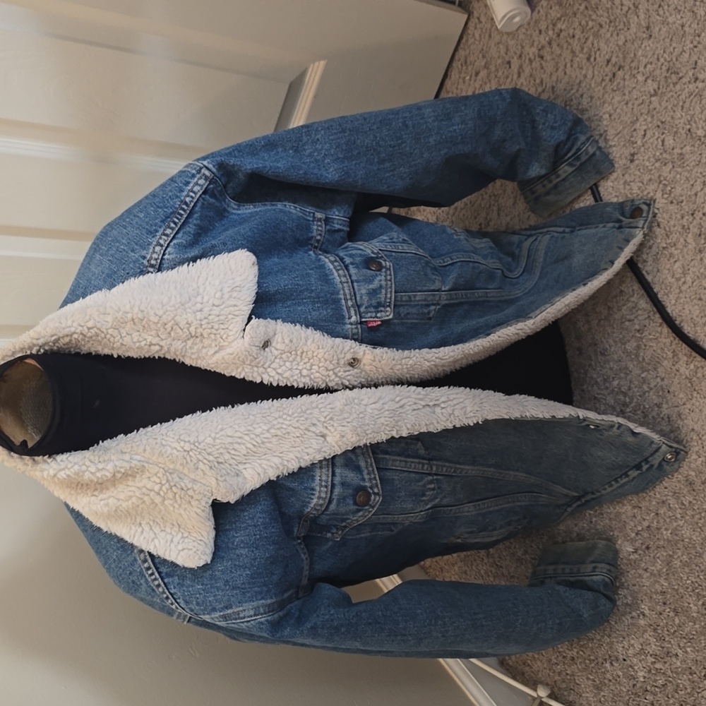 Levi's denim jacket. Size xl